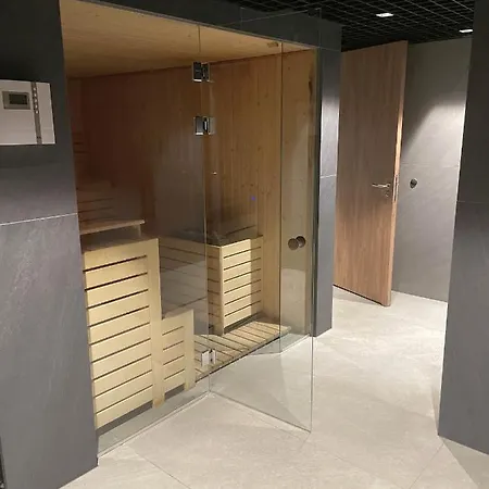 Nadmotlawie 92 Sauna Fitness 公寓